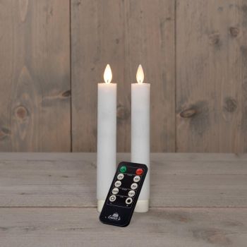 Collezione di candele da cena a LED con effetto fiamma rustico Anna 18 cm bianche 2 pezzi