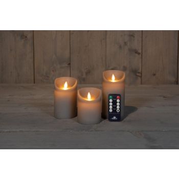 Colección de velas LED con efecto de llama rústico de Anna, conjunto de 3 unidades de 7.5 cm en color taupe.