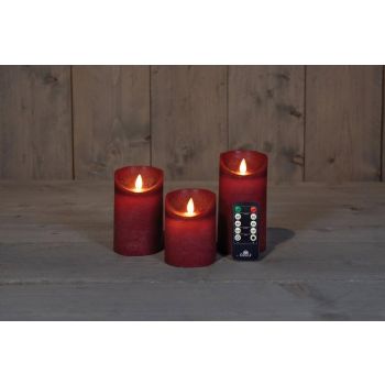 Colección de velas LED de efecto de llama rústica de Anna, set de 3 piezas de 7.5 cm color burdeos.